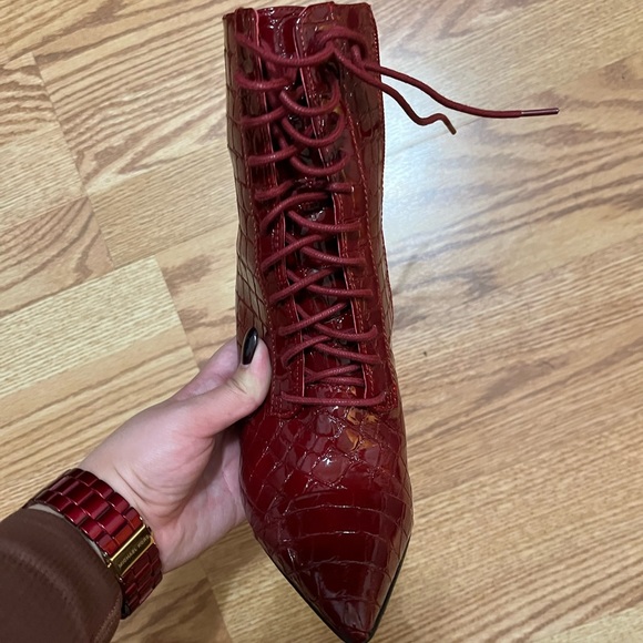 Alylyan Aldo Booties - Picture 4 of 5